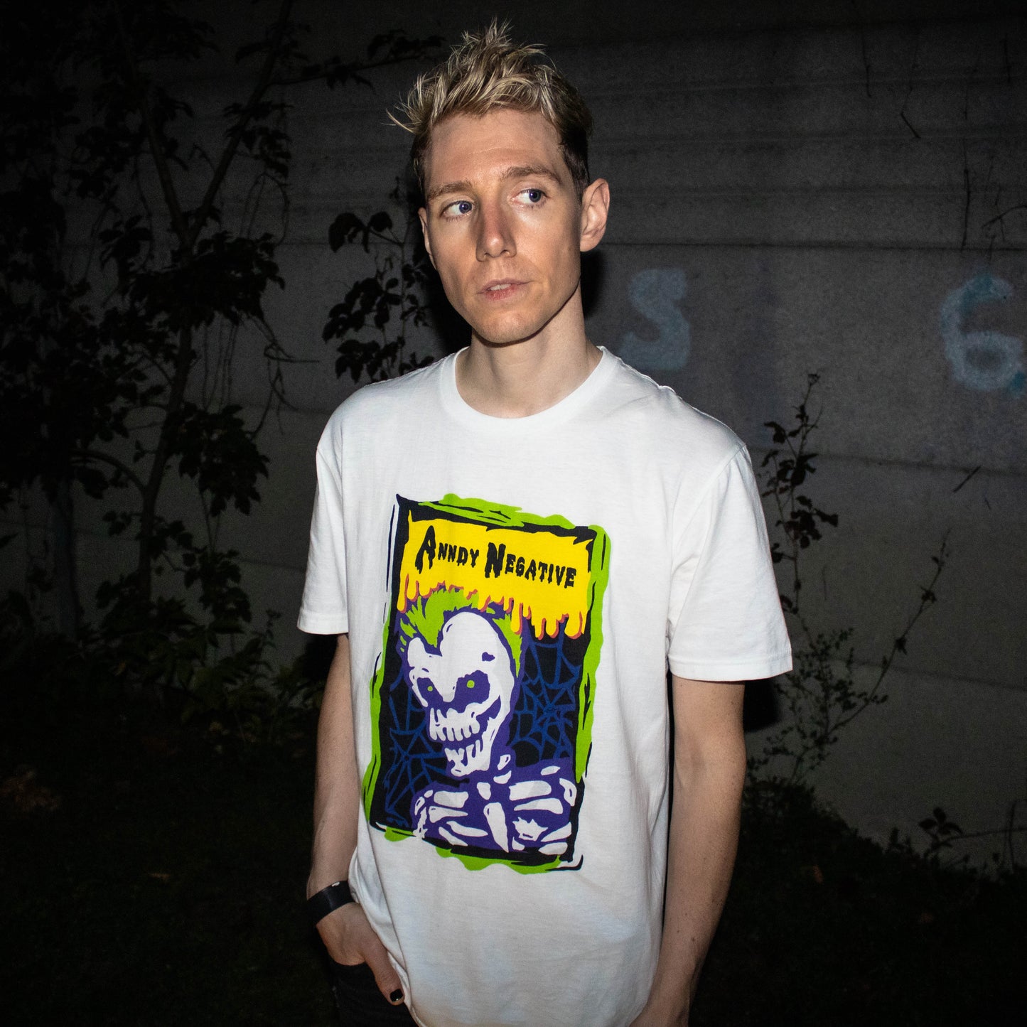 Retro 90s Spooky Skeleton Tee